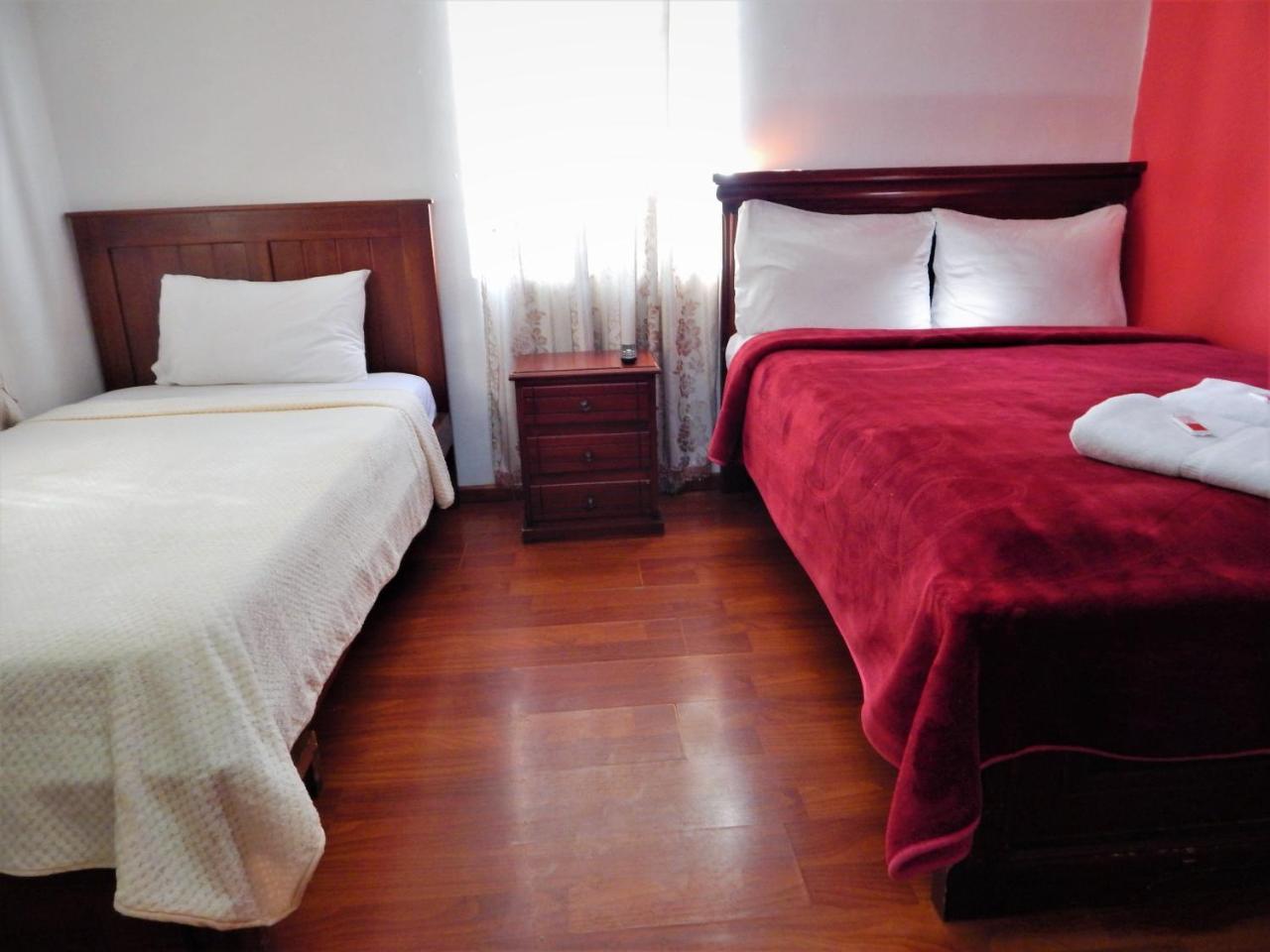 Hostal Imperial Quito Buitenkant foto