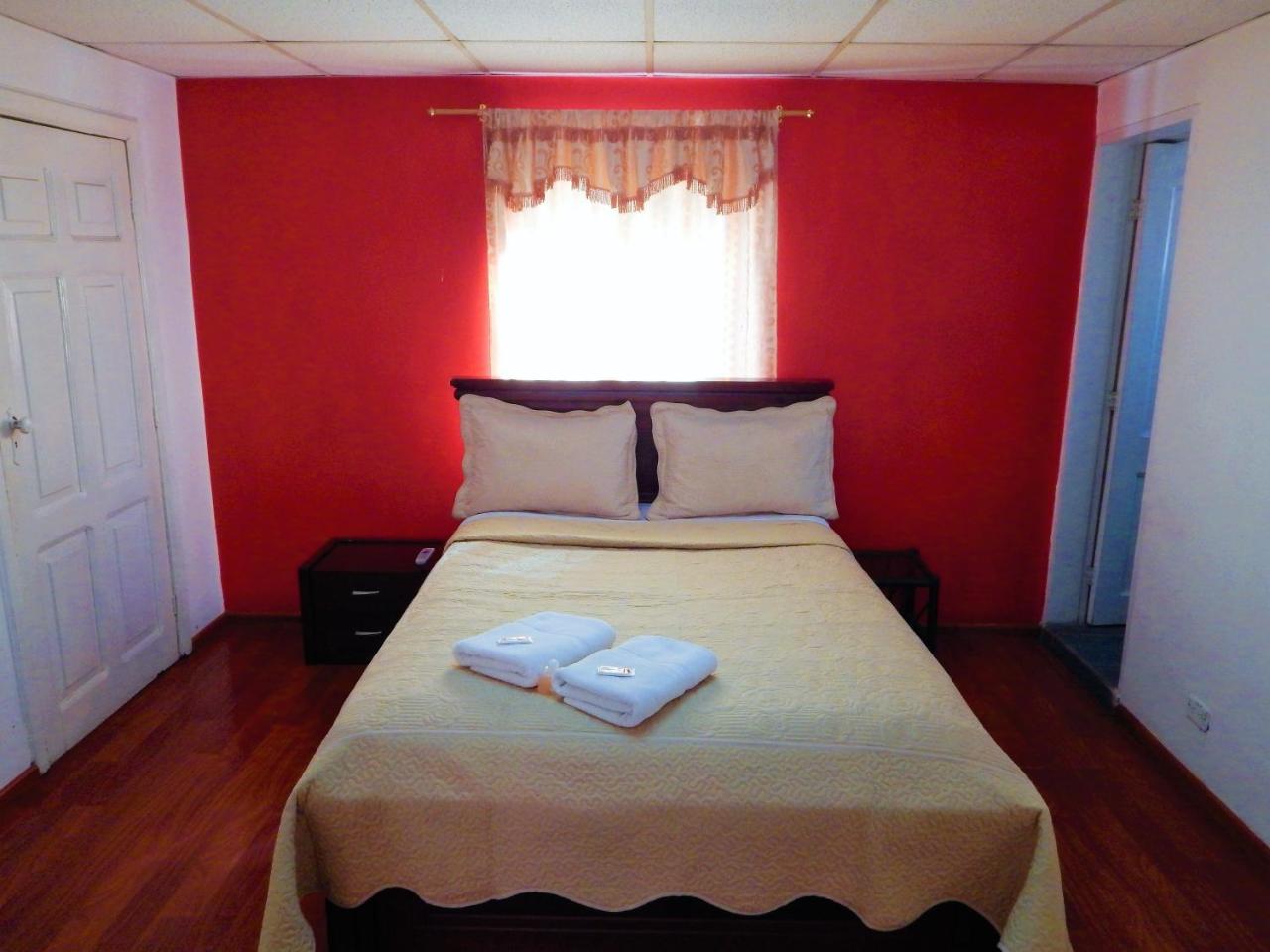 Hostal Imperial Quito Buitenkant foto
