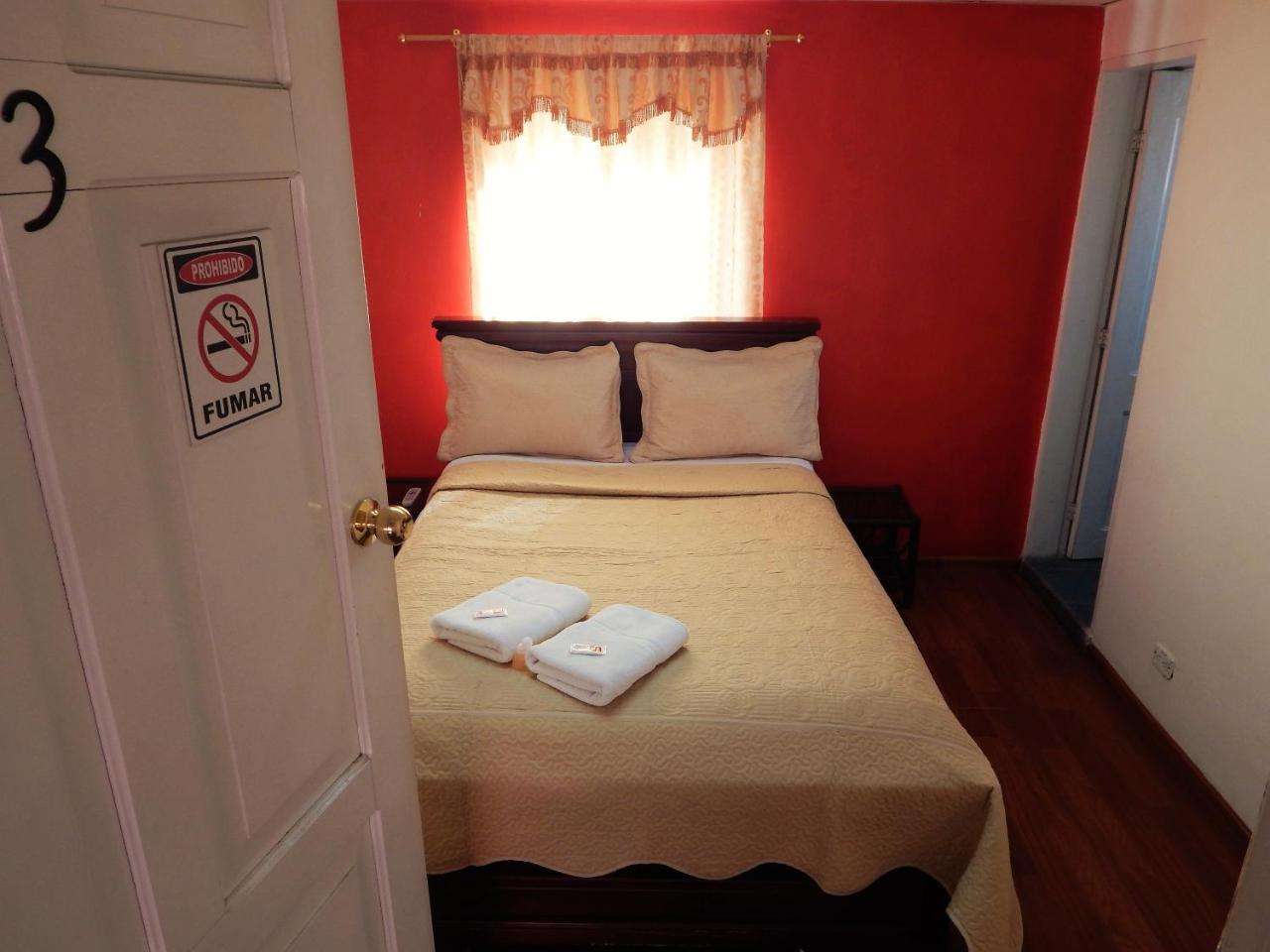 Hostal Imperial Quito Buitenkant foto